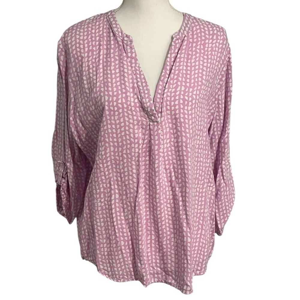 Basic Editions XL pink with white dots 3/4 sleeve with buttoned strap GUC
